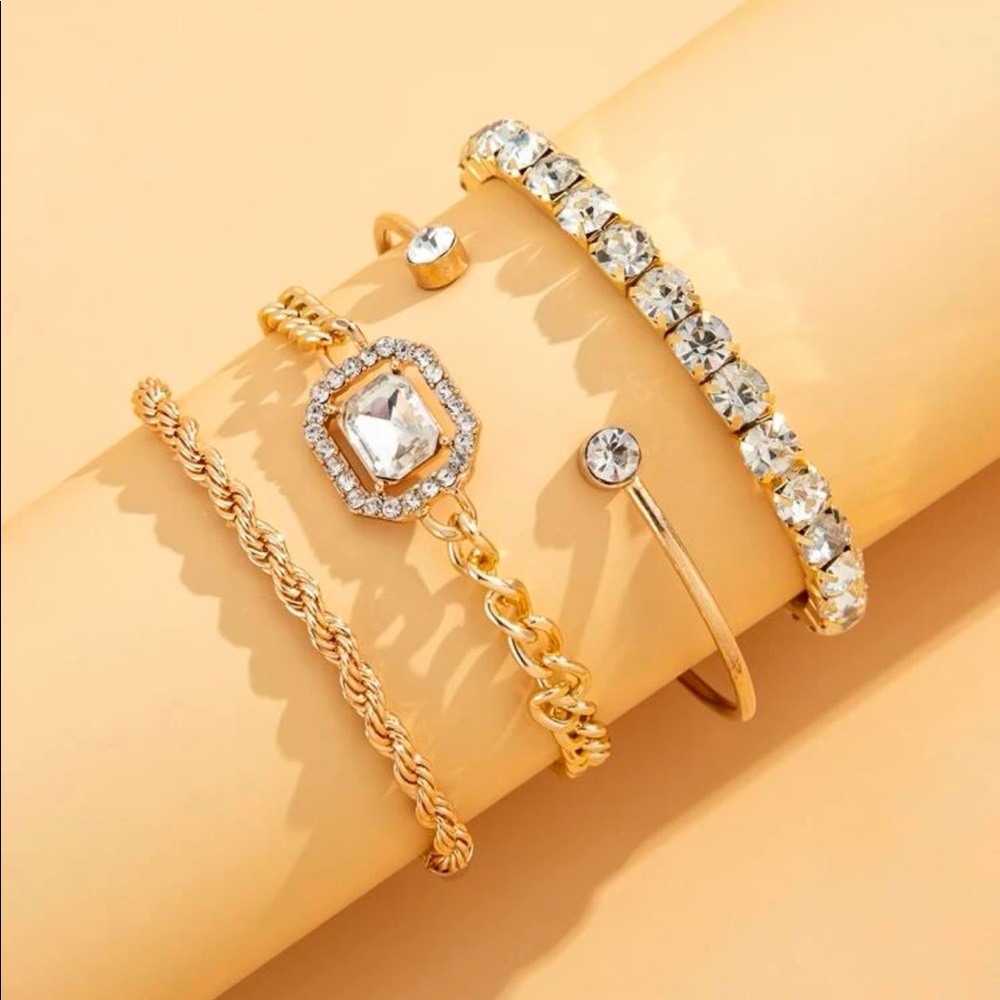 Bracelets - Picture 4 of 5